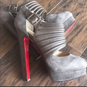 Christian Louboutin Bye Bye Size 39